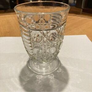 EUC Vintage Sandwich Glass Goblet Vase